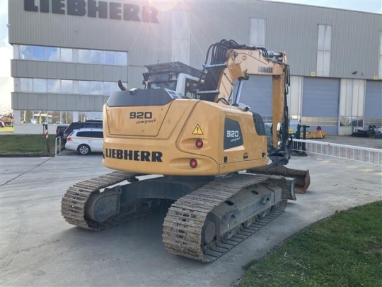 Liebherr R 920 Compact Litronic