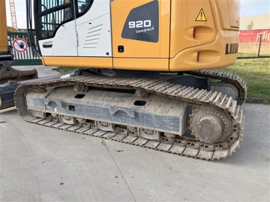 Liebherr R 920 Compact Litronic