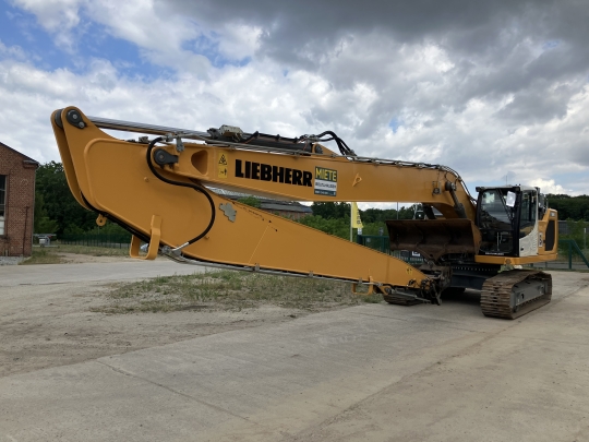 Liebherr R 926 MultiUser