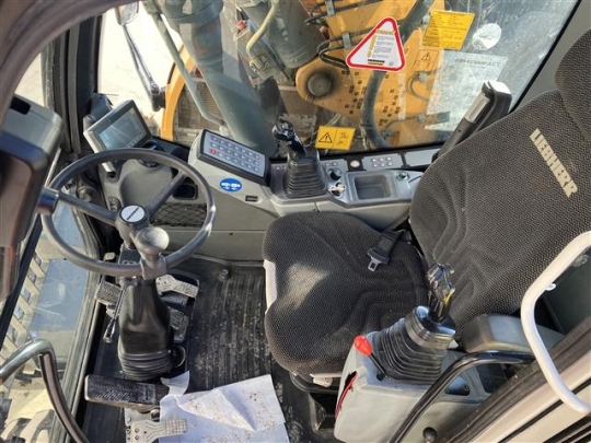 Liebherr A 914 Compact Litronic