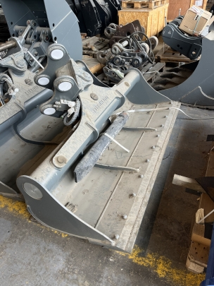 Godet de curage orientable Liebherr