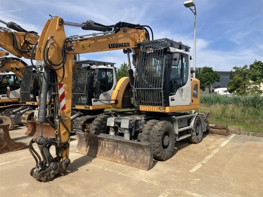 Liebherr A 914 Compact Litronic