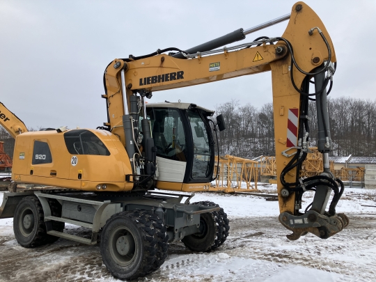 Liebherr A 920 Litronic