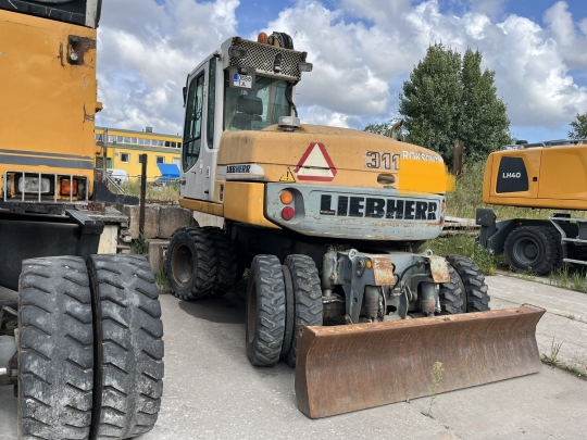 Liebherr A 311