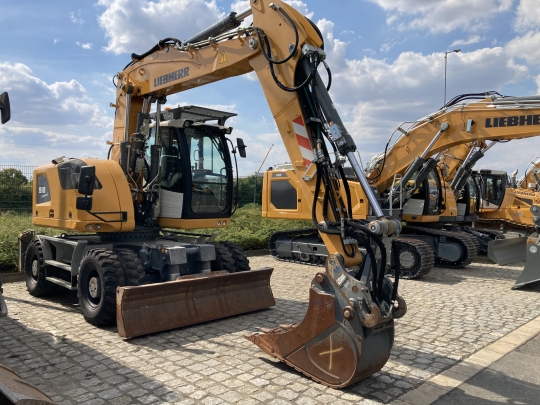 Liebherr A 918 Compact Litronic