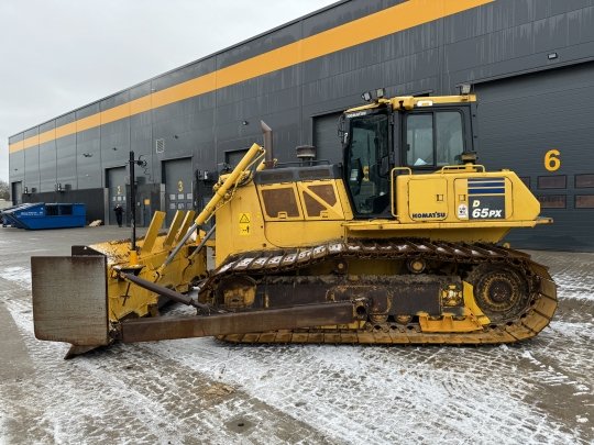 Komatsu D65PX-18