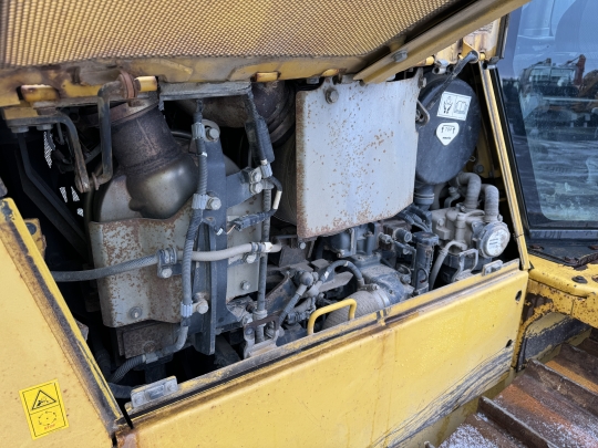 Komatsu D65PX-18