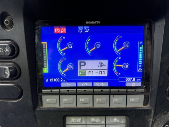 Komatsu D65PX-18