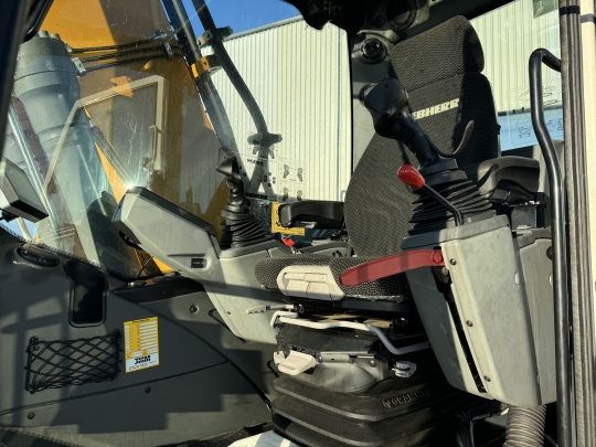 Liebherr R 914 Compact Litronic