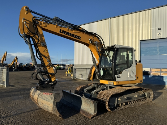 Liebherr R 914 Compact Litronic