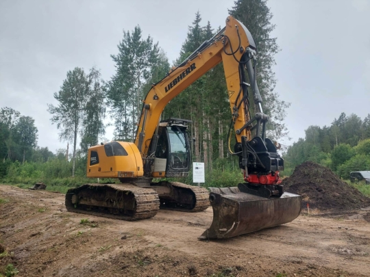 Liebherr R 920 Compact Litronic