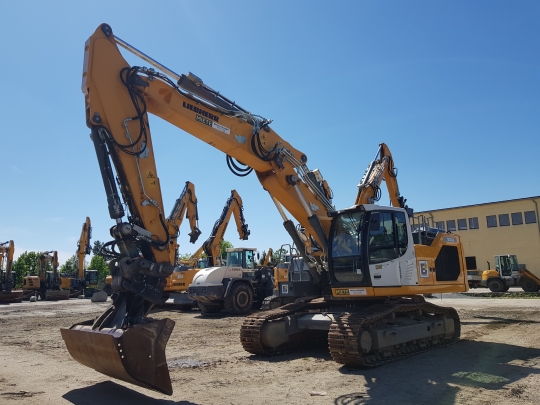 Liebherr R 930 Litronic