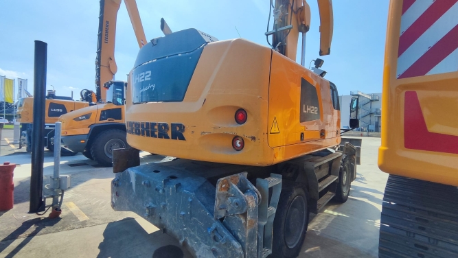 Liebherr LH 22 M Industry Litronic