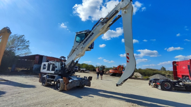 Liebherr LH 30 M Industry Litronic