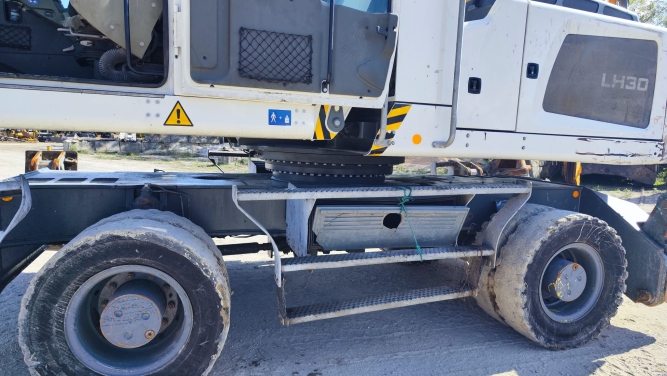 Liebherr LH 30 M Industry Litronic