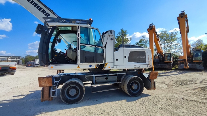 Liebherr LH 30 M Industry Litronic