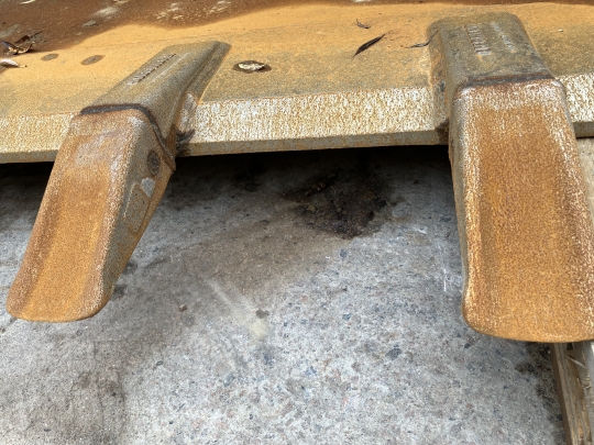 LIEBHERR Erdbauschaufel 3000mm 4,20m³ für L566