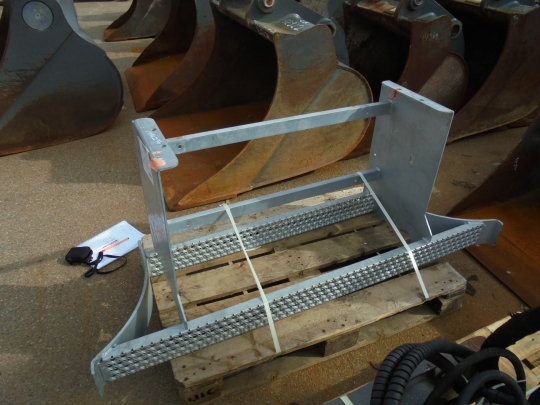 Liebherr Aufstieg links