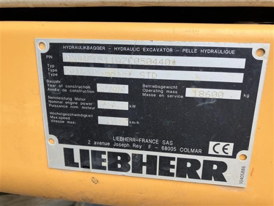 Liebherr R 914 Compact Litronic