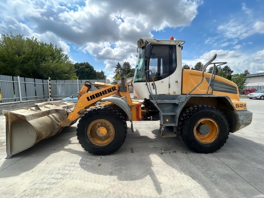 Liebherr L 524