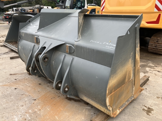 LIEBHERR Erdbauschaufel 3000mm 4,20m³ für L566