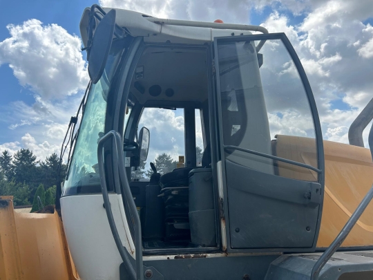 Liebherr L 524