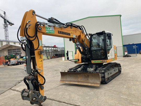 Liebherr R 914 Compact Litronic