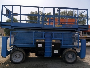 2014 Genie 5390RT Diesel Scissor Lift for sale in Jeddah