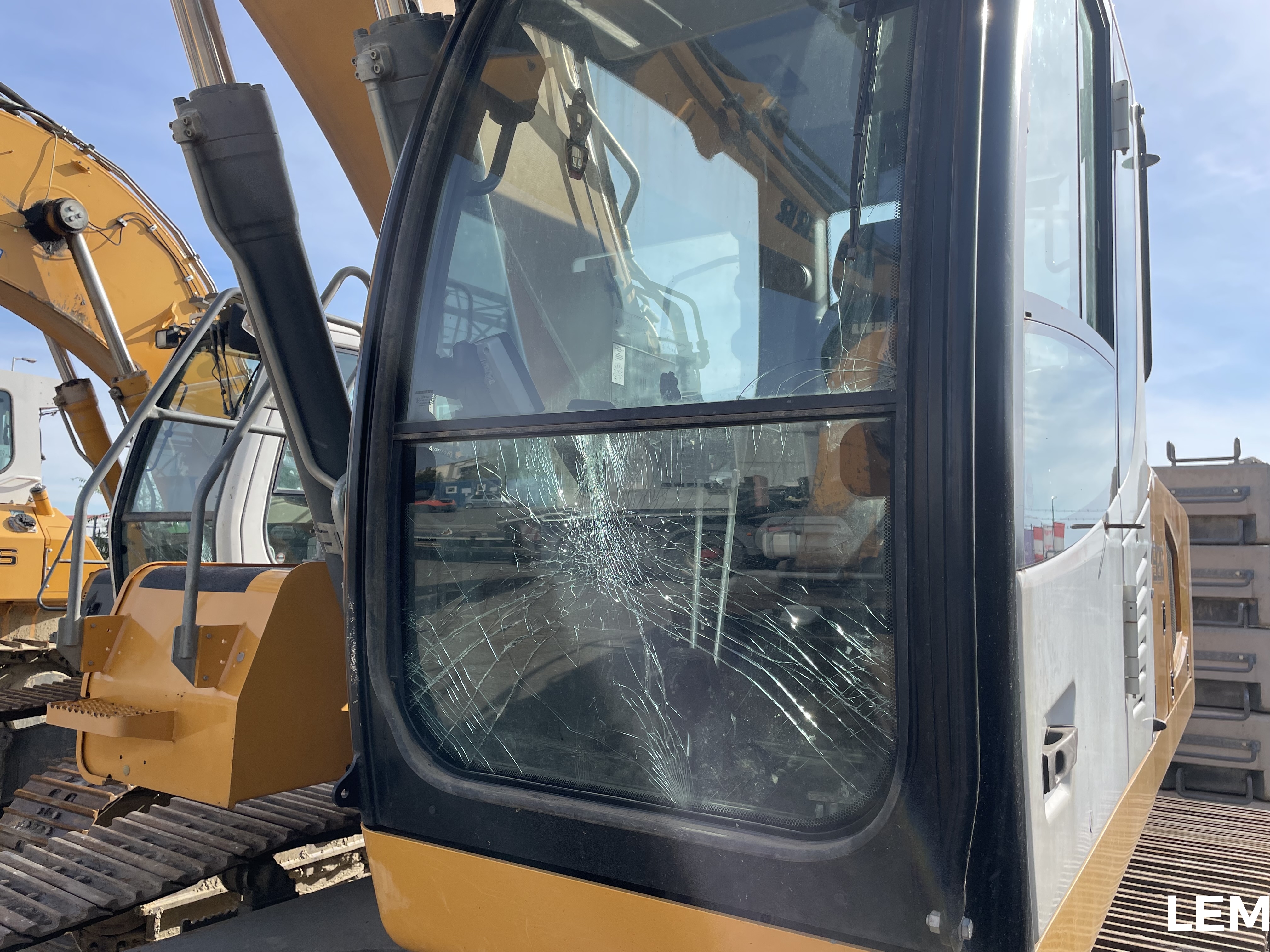 Liebherr R 926 Litronic LC
