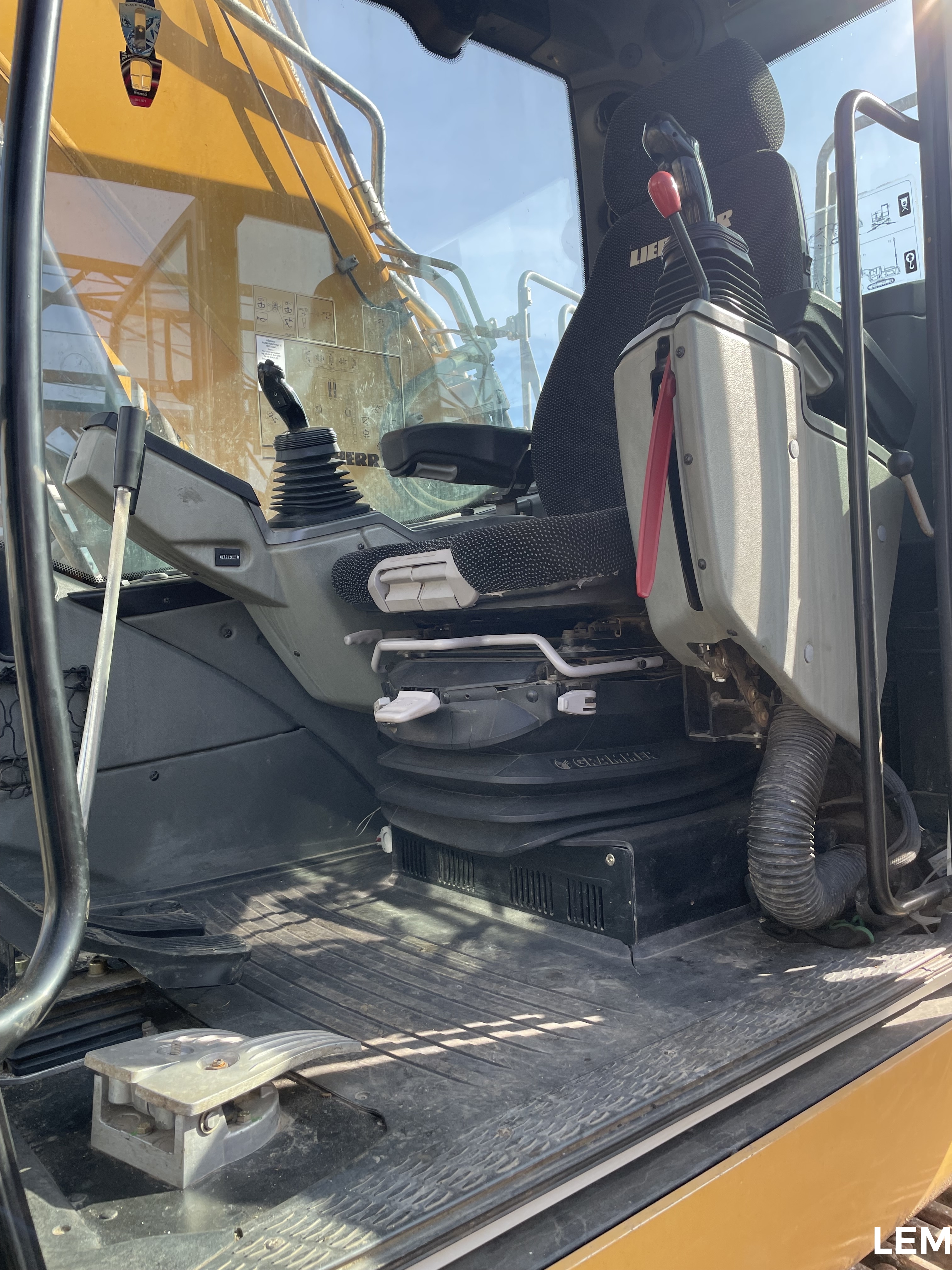 Liebherr R 926 Litronic LC